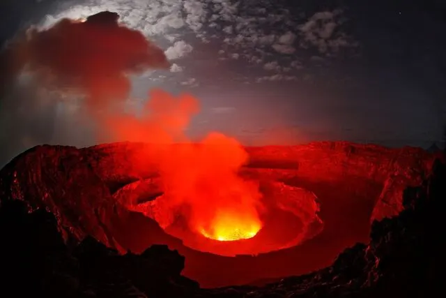Congo (DRC) β Virunga β Africa's wildest frontier β gorillas, active volcanoes & untouched wilderness